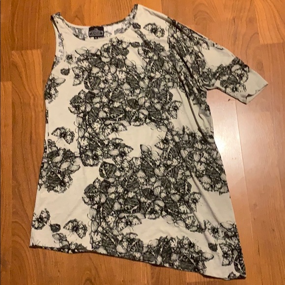 Angie Tops - Half sleeveless, half 3/4 long sleeve Blouse